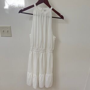Wilfred Ivory Sleeveless Top